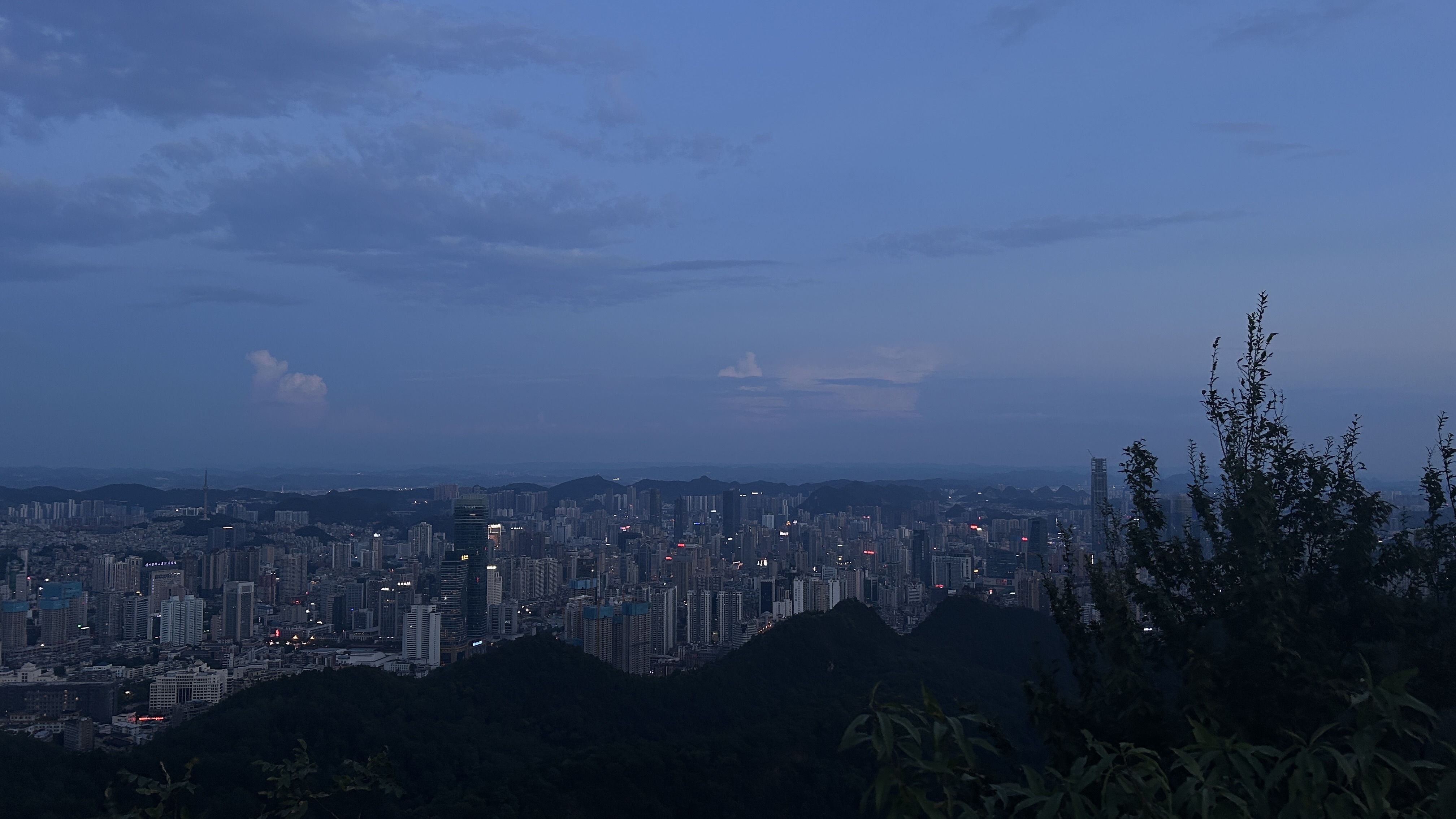 黔灵山